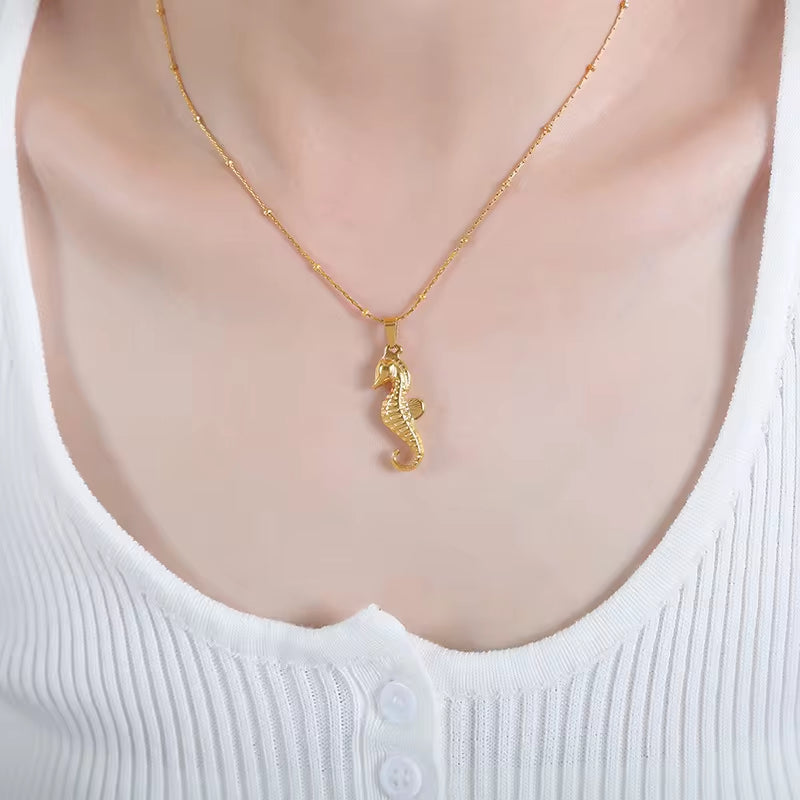 Plated 18K Gold Stainless Steel Ocean Summer Beach Style Jewelry Ocean Animal Seahorse Pendant Necklace