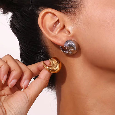 Winding Water Wave Stud Earrings