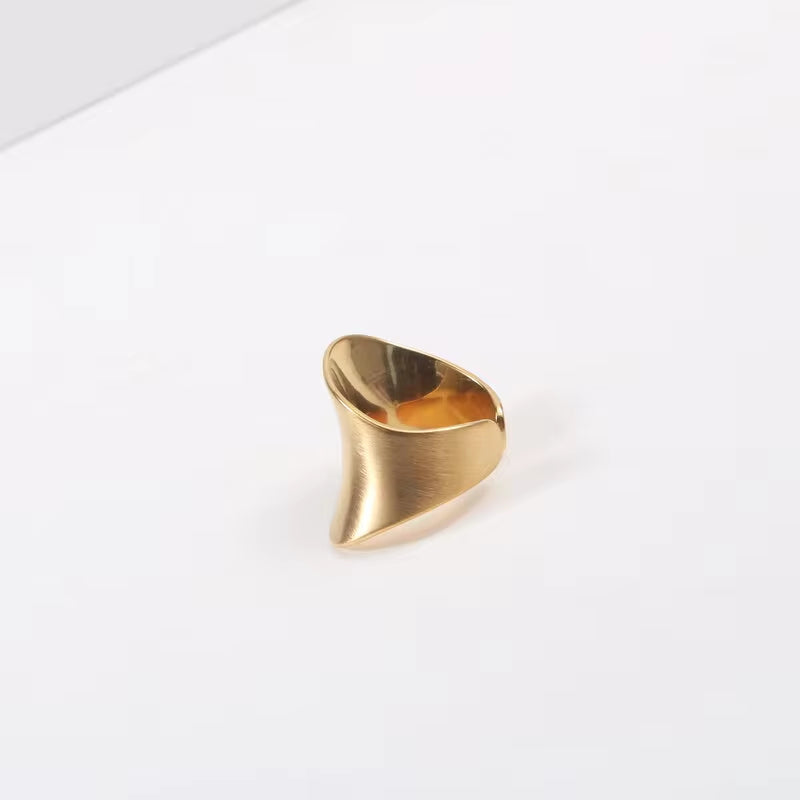 Vintage Wide Band Ring Stainless Steel Jewelry Gift Rings 18K Gold Plated Non Tarnish Chunky Statement Ring Women