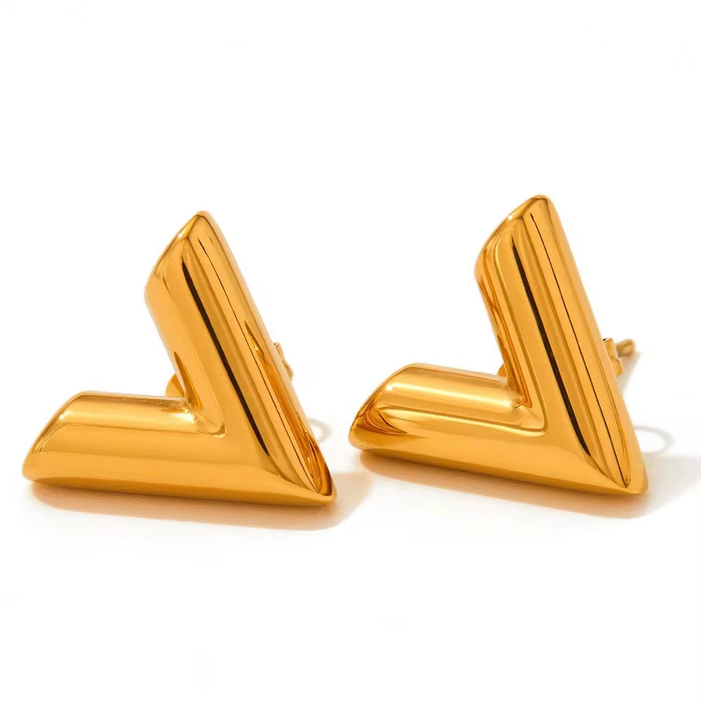 Vacuum Plating Letter V Stud Earrings Chic No Fade V Shape Stainless Steel Earrings for Women Girls