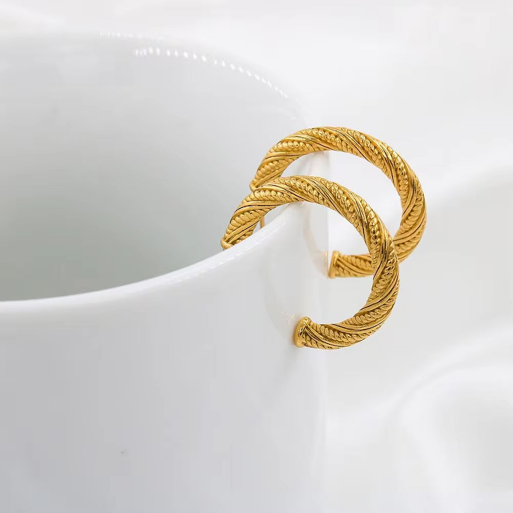 Textured Curved Rope Stainless Steel Hoop Earrings Unique C-Shaped Women'S Stud Ear Jewelry anti Allergic